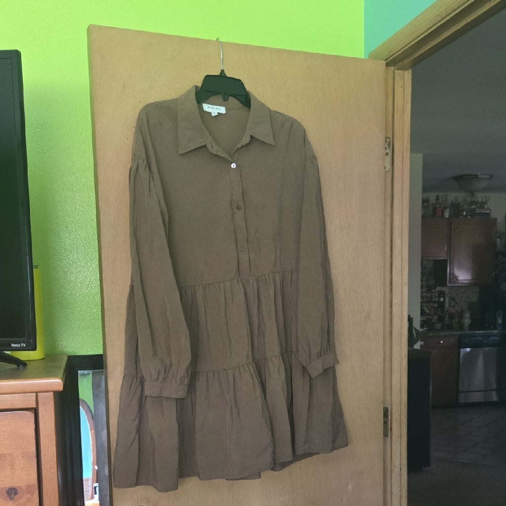 Gilli Chocolate Button-Up Dress